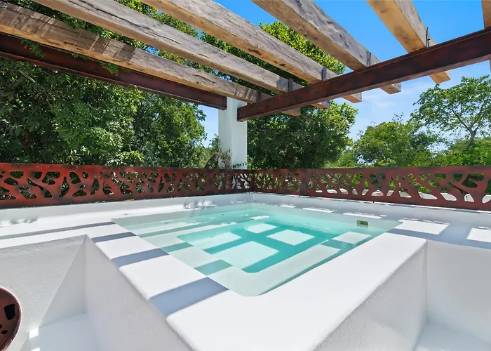 With Lagoon Pool & Jacuzzi 400m From Xcaret Villa *