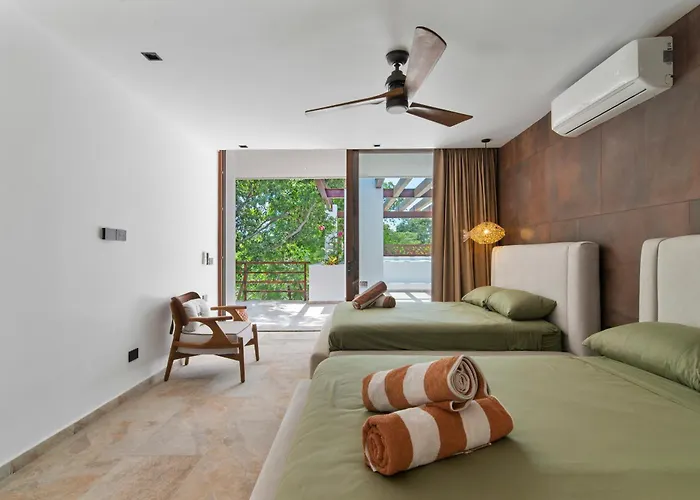 With Lagoon Pool & Jacuzzi 400m From Xcaret *