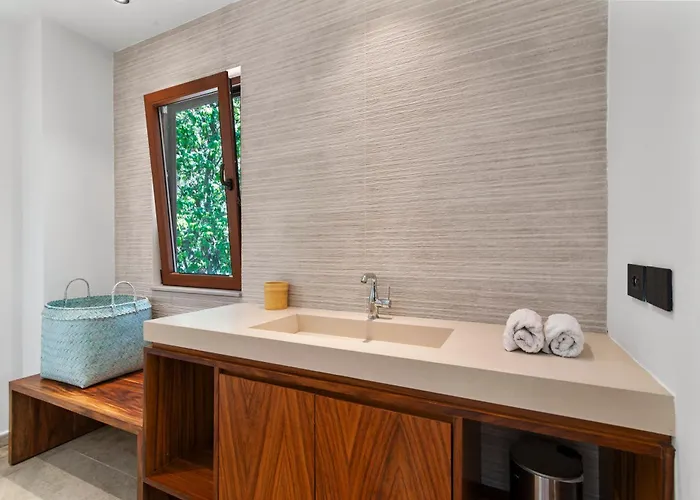 Villa With Lagoon Pool & Jacuzzi 400m From Xcaret *