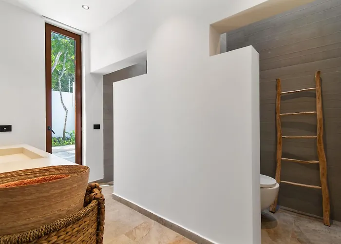 Villa With Lagoon Pool & Jacuzzi 400m From Xcaret Playa del Carmen