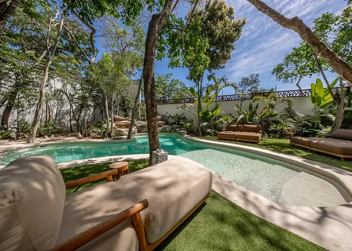 With Lagoon Pool & Jacuzzi 400m From Xcaret *