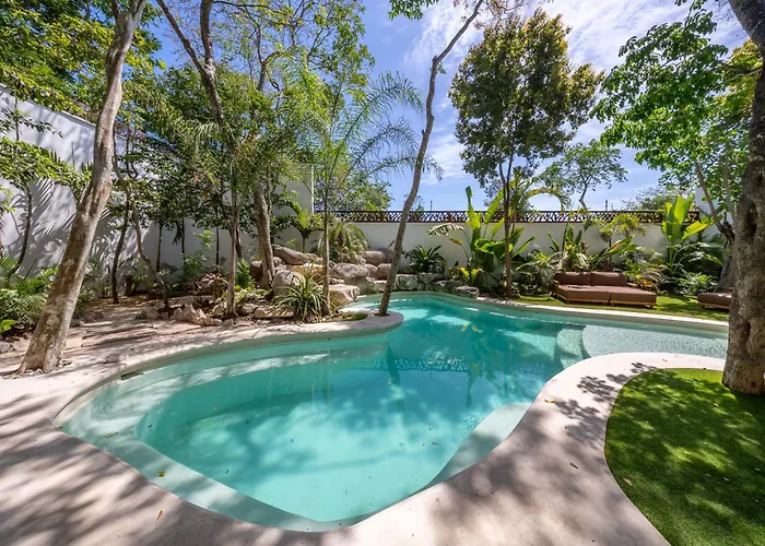 With Lagoon Pool & Jacuzzi 400m From Xcaret Villa *